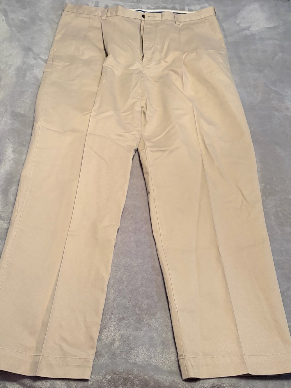 Men's Classic Pleated Dress Pants in Beige